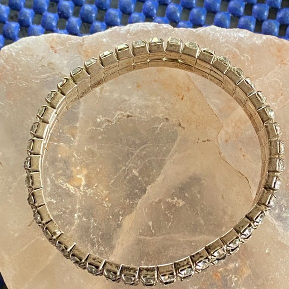 3 ROW SILVER RHINESTONE CRYSTAL STRETCH BRACELET BANGLE - Picture 3 of 5